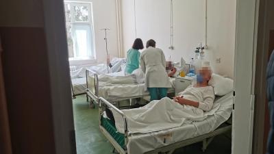 "KAKVE BOLESTI HARAJU, KORONA JE NAJMANJE OPASNA" Epidemija 3 virusa zadaje glavobolje lekarima u Srbiji: "Ove simptome ne smete ignorisati"