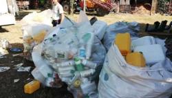 PAORI SE REŠILI OPASNIH BOCA: U Somboru završena akcija prikupljanja ambalažnog otpada od pesticida