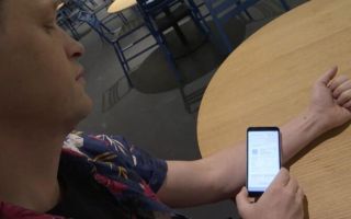 Šveđani masovno ugrađuju mikročipove u ruke: Kako rade, zašto su popularni i koje su posledice Šveđani masovno ugrađuju mikročipove u ruke: Kako rade, zašto su popularni i koje su posledice