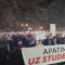 Veliki broj Apatinaca protestnim skupom podržao studente