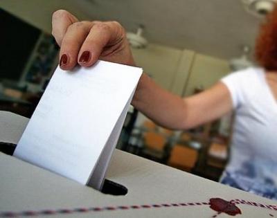 U izbornoj trci u Somboru devet, u Apatinu šest izbornih lista
