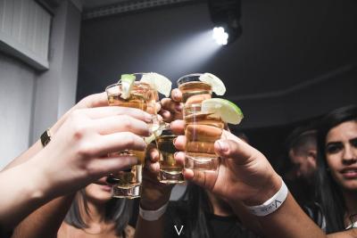 Ako želite da izbegnete mamurluk, pre pijenja alkohola pojedite ovu namirnicu