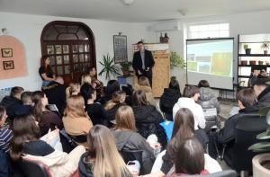 Đaci Srednje škole „Sveti Sava“ u Somboru nosioci projekta „Mladi su nosioci rešenja“