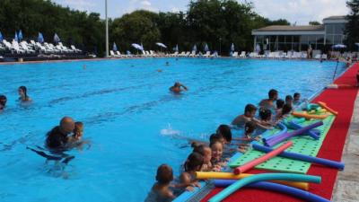 U Somboru počela besplatna obuka plivanja dece predškolskog uzrasta