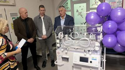 Bolnici u Somboru obezbeđen inkubator i specijalizovane obuke za zaposlene