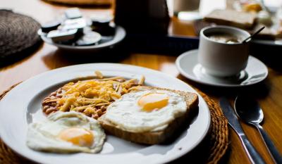 5 razloga zašto je slani doručak bolji od slatkog i zašto bi trebalo da bude na stolu bar nekoliko dana u nedelji