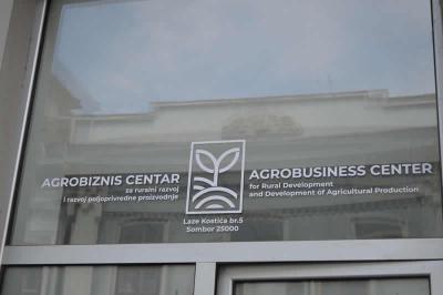 Agrobiznis centar na usluzi mladim poljoprivrednim proizvođačima u Somboru