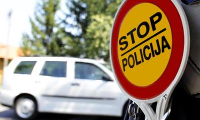Protekle nedelje osam saobraćajki, zadržano trinaest vozača