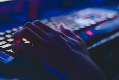 Hakeri napali, Ministarstvo pravde isključilo sistem na skoro mesec dana: Koliko su podaci u državnim bazama bezbedni?