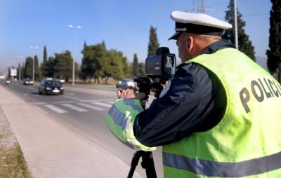 Protekle nedelje 11 saobraćajnih nesreća, 9 osoba povređeno, 14 zadržano