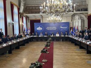 Vlada Srbije i Pokrajinska vlada održale zajedničku sednicu u Somboru: infrastrukturni projekti, zdravstvo i obrazovanje u fokusu
