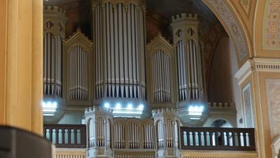 Najmoćniji liturgijski instrument ponovo odjekuje NAKON VEKA, REKONSTRUISANE ORGULJE RIMOKATOLIČKE CRKVE U SOMBORU