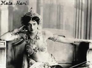 Bila je velika zavodnica - streljana je nakon optužbi da je dvostruki špijun