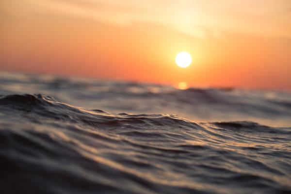 Skriveni raj proglašen za NAJLEPŠU PLAŽU NA SVETU u 2025: Nalazi se u Evropi, a samo 250 ljudi sme da je poseti