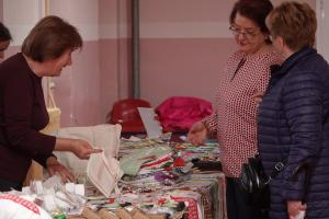 Izložba humanitarnog karaktera „Predpraznička čarolija“ u Somboru