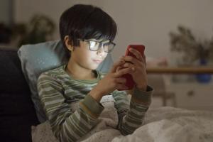 Još jedna zemlja razmatra zabranu društvenih mreža za mlađe od 15 godina