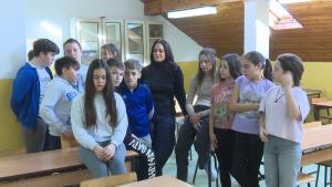 U osnovnoj školi "Dositej Obradović" iz Sombora uvedena zabrana upotrebe mobilnih telefona