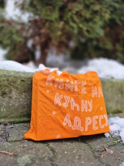 Somborska biblioteka starijim sugrađanima dostavja knjige na kućnu adresu