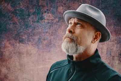 Tihi znaci starenja koje svi ignorišemo: Ako ove stvari radite stalno, prerano starite