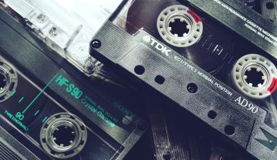 ŽIVOT BEZ PAMETNIH TELEFONA Ovo je 8 svakodnevnih LUKSUZNIH NAVIKA koje smo 80-ih i 90-ih uzimali zdravo za gotovo