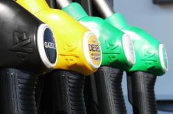 Nove cene goriva: benzin 174,10 din, dizel 196,30 din