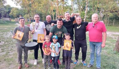 Dve medalje za Apatince na prvom Međunarodnom turniru u kuvanju paprikaša od pevca