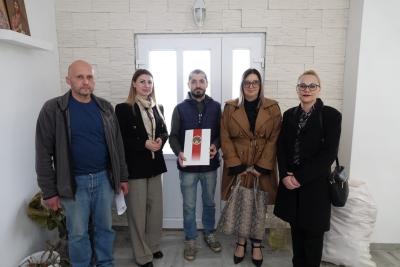 Uručeni ugovori za dodelu pomoći namenjenih poboljšanju uslova stanovanja izbeglih i interno raseljenih lica