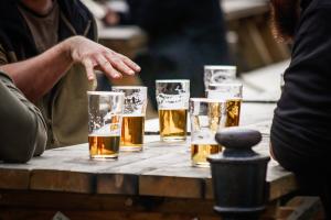 Kako ohladiti pivo za dva minuta? Probajte ovaj jednostavan trik