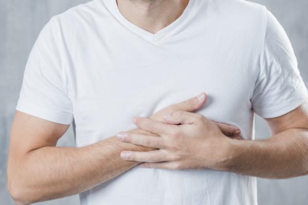 PLUĆNA HIPERTENZIJA je ozbiljno stanje, može da se javi u svakom uzrastu, a SIMPTOMI su vrlo nespecifični - zato OPREZ! Evo kako da ih prepoznate i uočite