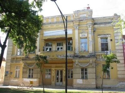 PONOVO RADOVI NA ZAVODU ZA JAVNO ZDRAVLJE U SOMBORU U pet godina dve obnove fasade