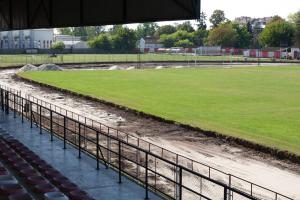 Počeli radovi na izgradnji nove atletske staze na Gradskom stadionu u Somboru